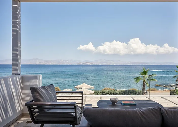 Mando Seaside Naousa