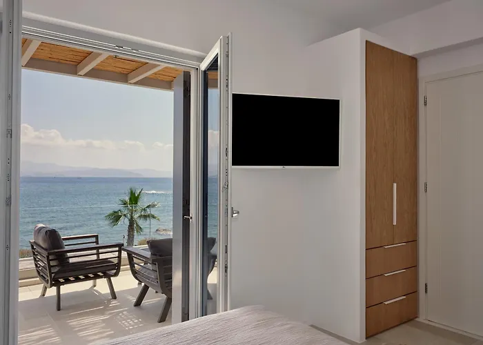 Mando Seaside Villa *