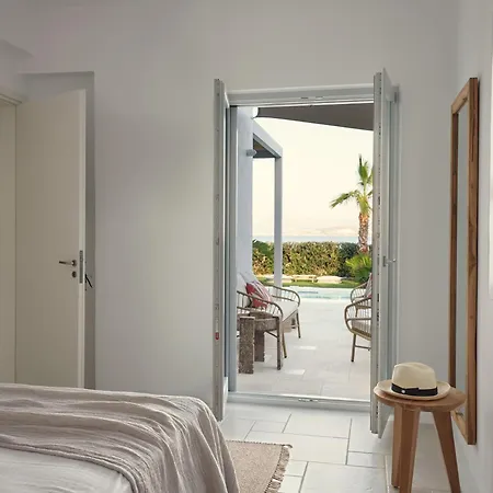 וילה Mando Seaside נאוסה