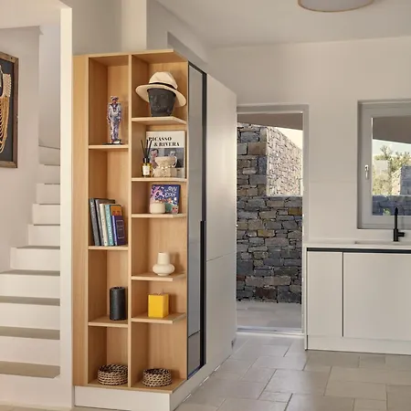 וילה Mando Seaside נאוסה