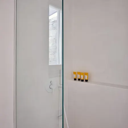 Mando Seaside נאוסה