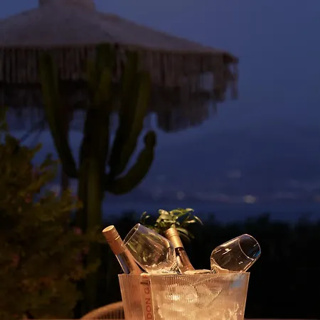 Mando Seaside