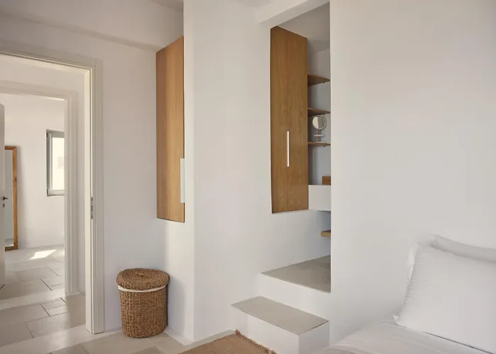 Mando Seaside * ناوسا